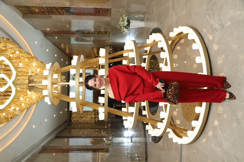 Sofitel Istanbul Taksim�den Gelece�e I��k Tutan Y�lba�� A�ac� Daveti